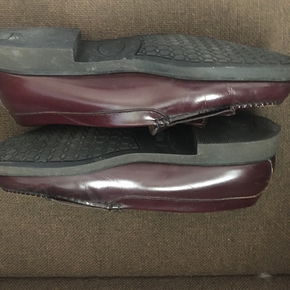 Classic Burgundy Leather Loafers - Picture 6 of 6